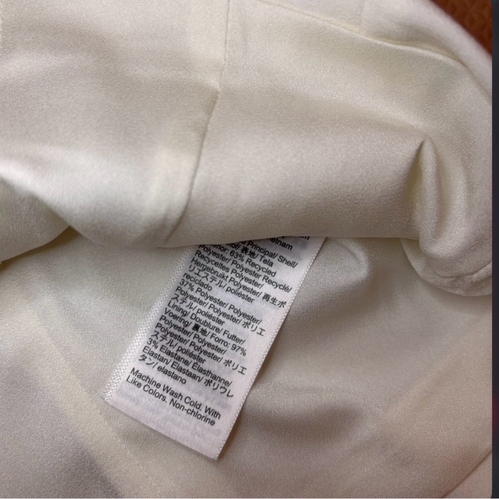 J. Crew Women's Wide White Scoopneck Tank Top size 6 - Picture 6 of 6